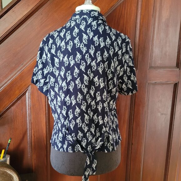 Vintage Navy Short-Sleeve Button-Up Blouse With White Floral Tulip Print & Back - Picture 4 of 8